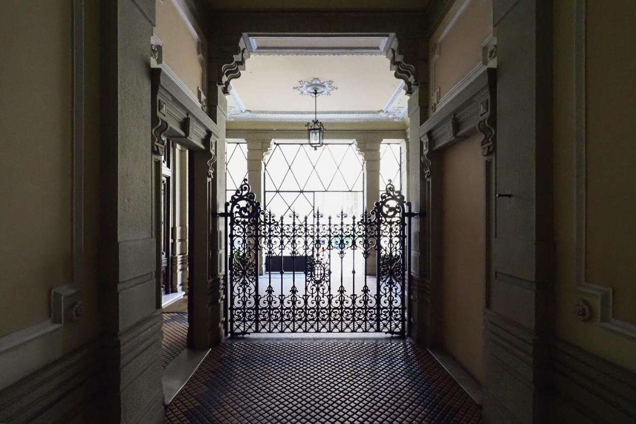 Primopiano - Cantoni Apartment Milan Luaran gambar