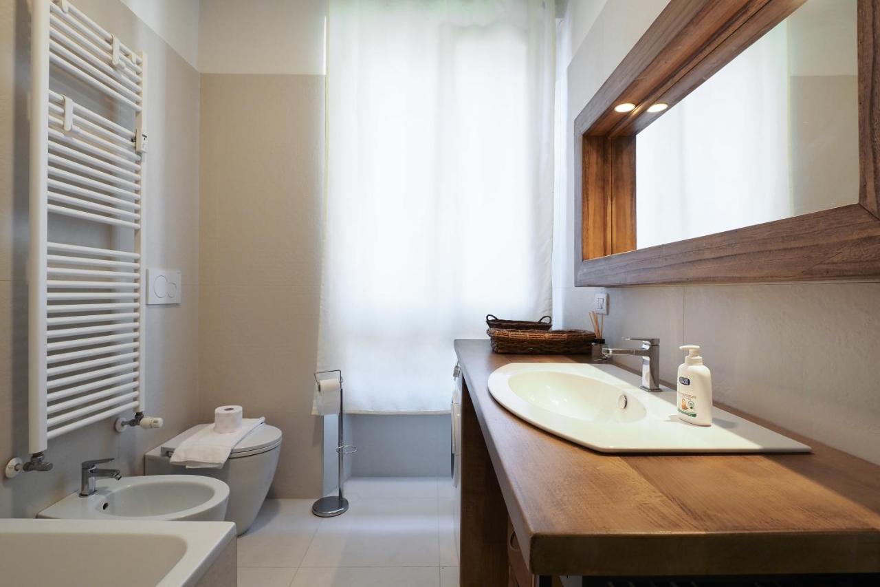 Primopiano - Cantoni Apartment Milan Luaran gambar