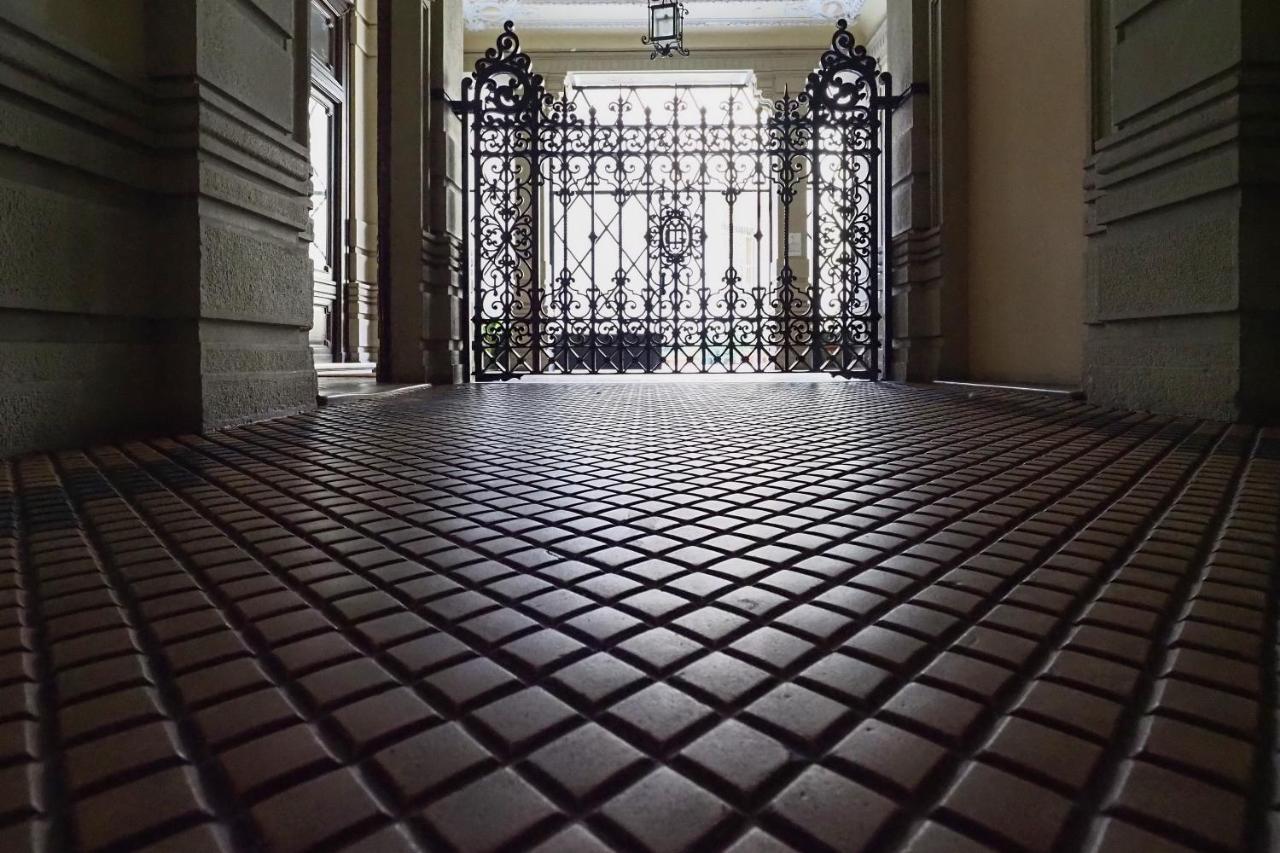 Primopiano - Cantoni Apartment Milan Luaran gambar