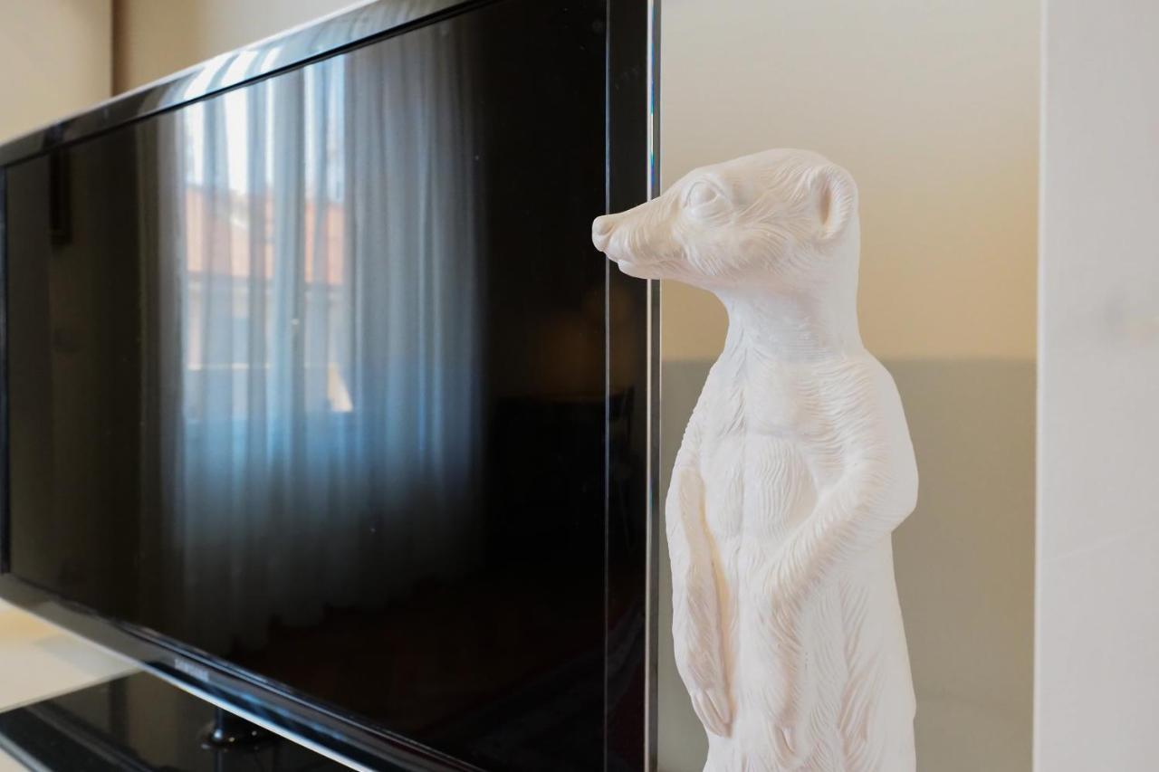 Primopiano - Cantoni Apartment Milan Luaran gambar